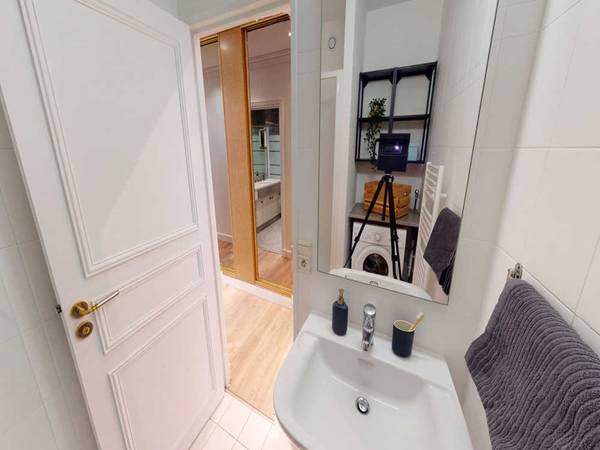 Colocation / Appartement 4 pièces de 110 m², Courbevoie, Rue de Bezons / Photo 13
