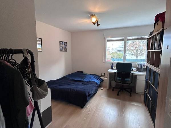 Colocation / Appartement 4 pièces de 112 m², Chavannes-près-Renens, Avenue de la Gare / Photo 3