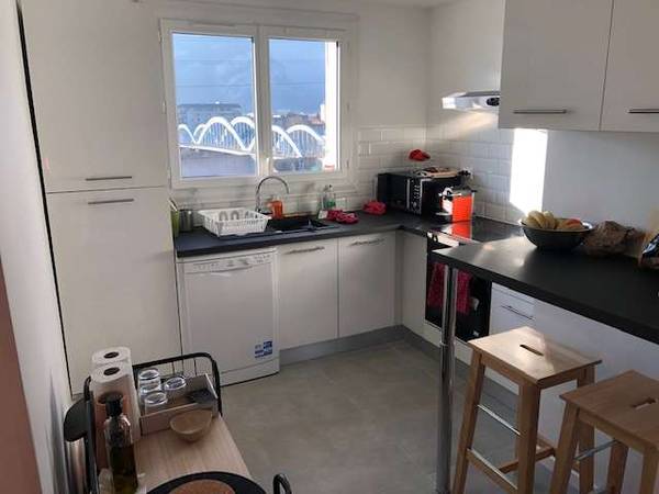 Colocation / Appartement 6 pièces de 79 m², Grenoble, Square des Fusillés / Photo 2