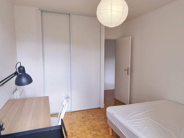 Colocation / Appartement 4 pièces de 68 m², Toulouse, Rue René Duguay Trouin / Photo 10