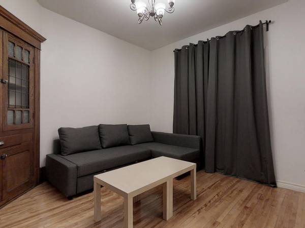 Colocation / Appartement 3 pièces de 85 m², Montréal / Photo 2