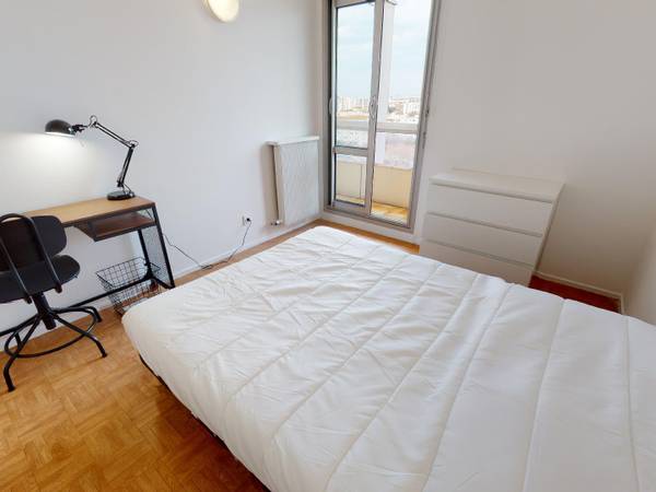 Colocation / Appartement 6 pièces de 83 m², Villeurbanne, Rue du 1er Mars 1943 / Photo 2