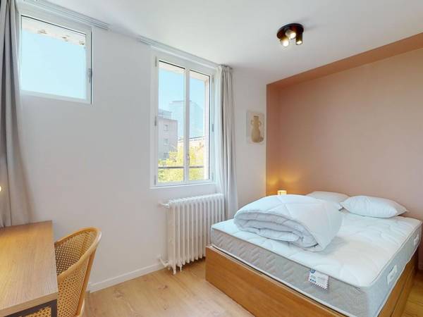 Colocation / Appartement 15 pièces de 260 m², Montreuil, 6 Bis Rue Galilée / Photo 9