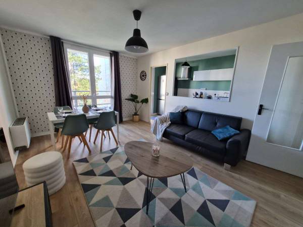 Colocation / Appartement 3 pièces de 64 m², Angers, Rue Eugène Delacroix / Photo 2