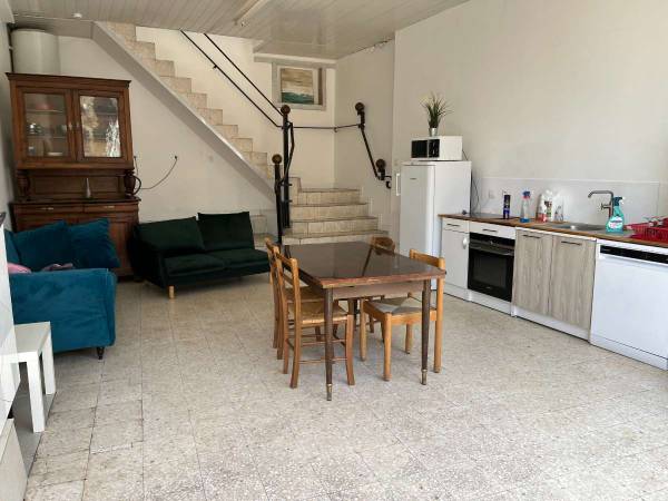 Colocation / Maison 5 pièces de 111 m², Saint-Genis-Laval, Rue des Collonges / Photo 2