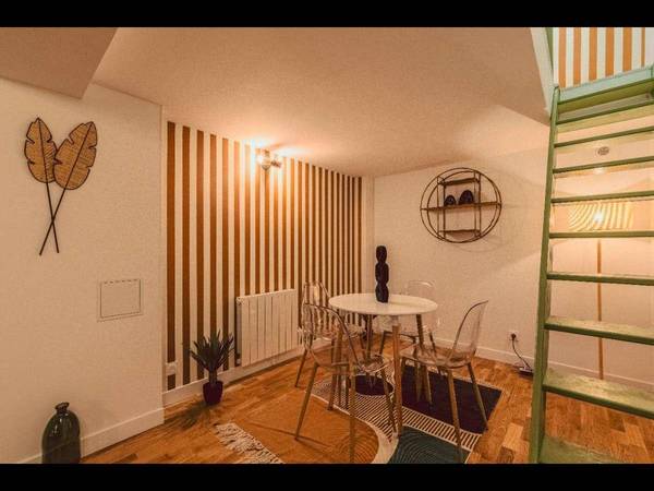Coliving / Maison 10 pièces de 200 m², Paris, Rue Emile Landrin / Photo 2