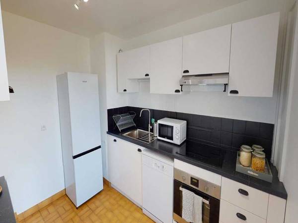 Colocation / Appartement 4 pièces de 90 m², Nanterre, Rue Salvador Allende / Photo 18