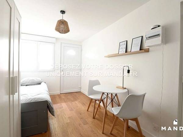 Location / Studio de 15 m², Colombes, Rue des Écoles / Photo 2