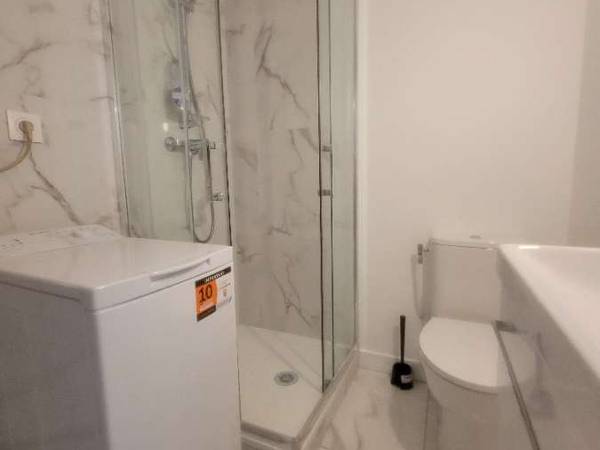 Location / Studio de 15 m², Colombes, Rue des Écoles / Photo 10