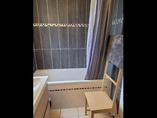 Colocation / Appartement de 45 m², Montigny-le-Bretonneux / Photo 2