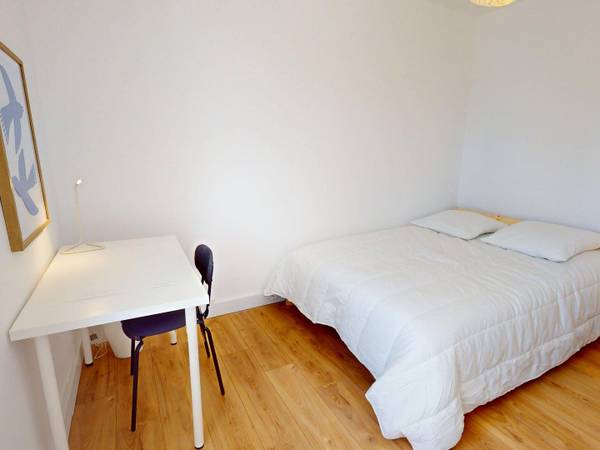 Colocation / Appartement 5 pièces de 89 m², Talence, Rue de Suzon / Photo 2