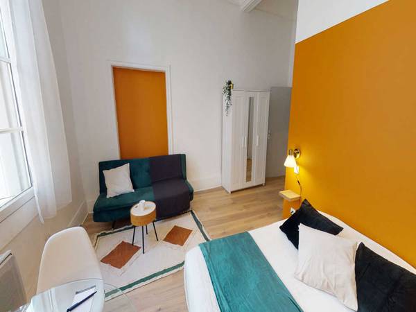 Colocation / Appartement 3 pièces de 90 m², Montpellier, Grand-Rue Jean Moulin / Photo 2