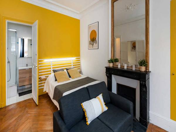 Colocation / Appartement 6 pièces de 170 m², Paris, Rue Léo Delibes / Photo 2