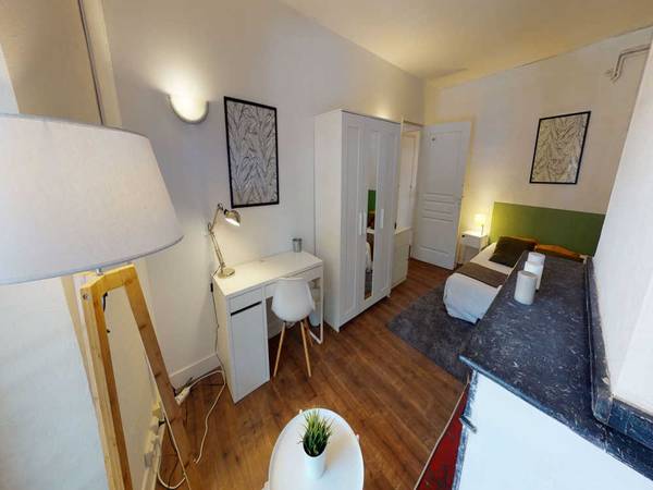 Colocation / Appartement 7 pièces de 140 m², Toulouse, Boulevard d'Arcole / Photo 2