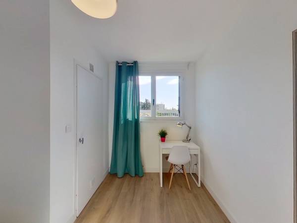 Colocation / Appartement 6 pièces de 90 m², Vénissieux, Rue Ernest Renan / Photo 17