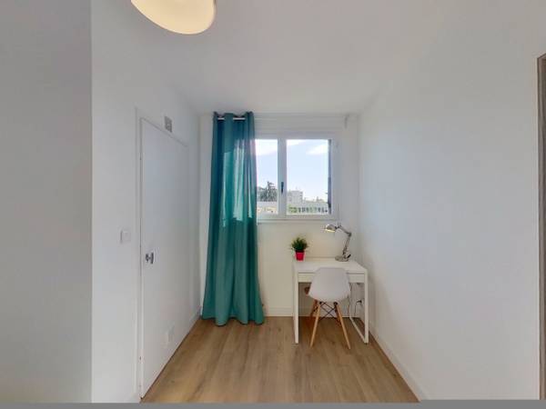 Gedeelde woning / Appartement 6 kamers - 90 m², Vénissieux, Rue Ernest Renan / Foto 17