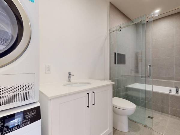 Colocation / Appartement 4 pièces de 75 m², Montréal, Rue Bourget / Photo 8