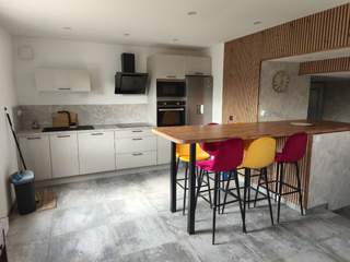 Homestay / 3-bedroom flat · 70 m², Roz-Landrieux, Impasse des Cours