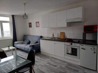 Rental / 3-bedroom flat · 52 m², Roubaix, Place de la Gare