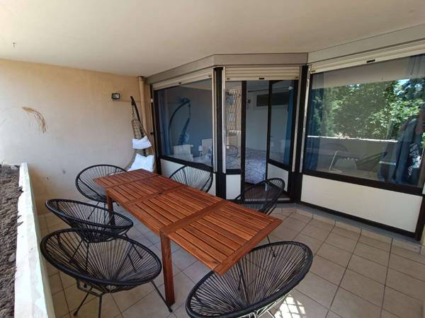 Colocation / Appartement 7 pièces de 126 m², Vénissieux, Rue Ludovic Bonin / Photo 2