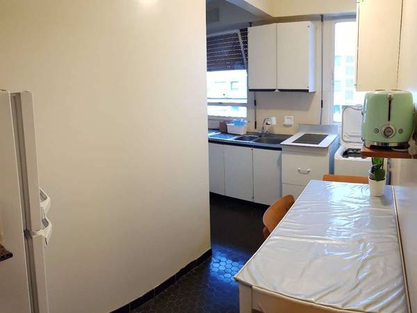 Chambre chez l'habitant / Appartement 3 pièces de 65 m², Paris, Rue Saint Charles / Photo 4