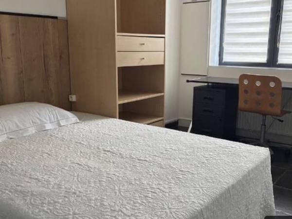 Chambre pour étudiant / Maison 6 pièces de 95 m², Roubaix, Rue Paul Wante / Photo 15