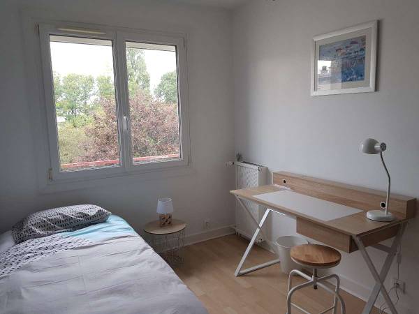 Colocation / Appartement 5 pièces de 75 m², Nantes, Rue Stéphane Leduc / Photo 3