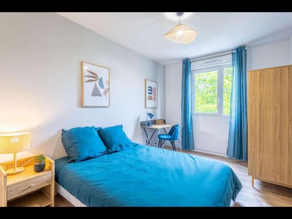 Colocation / Appartement 6 pièces de 90 m², Pessac, Avenue de Canéjan / Photo 13