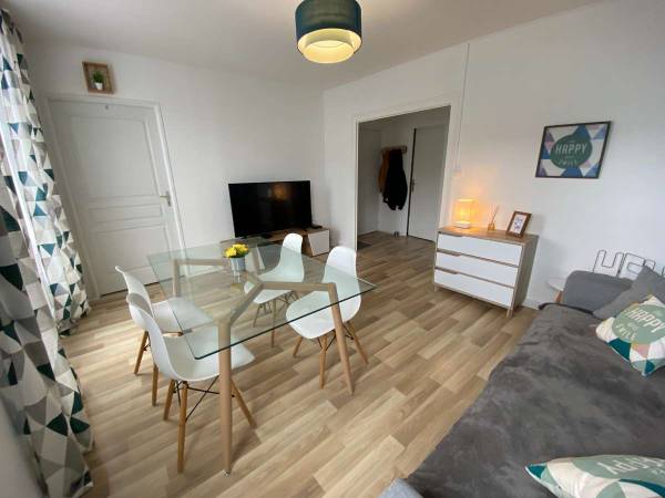 Colocation / Appartement 5 pièces de 80 m², Angoulême, Rue Marguerite D’Angouleme / Photo 2