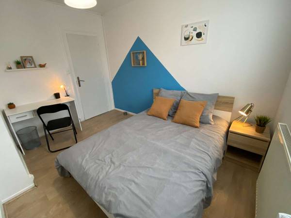 Colocation / Appartement 5 pièces de 80 m², Angoulême, Rue Marguerite D’Angouleme / Photo 10