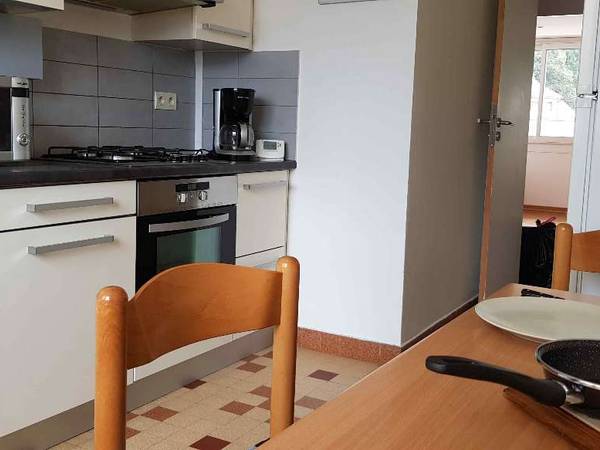 Colocation / Appartement 4 pièces de 69 m², Chambéry, Rue Alfred de Musset / Photo 2