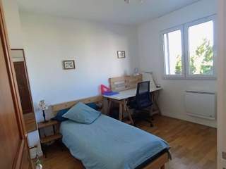 Room share, 3 rooms house, Vitry-sur-Seine