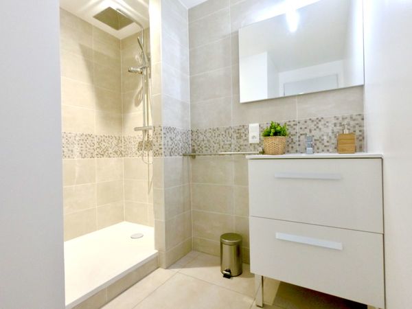 Colocation / Duplex 6 pièces de 120 m², Metz, Rue de la Baue / Photo 2