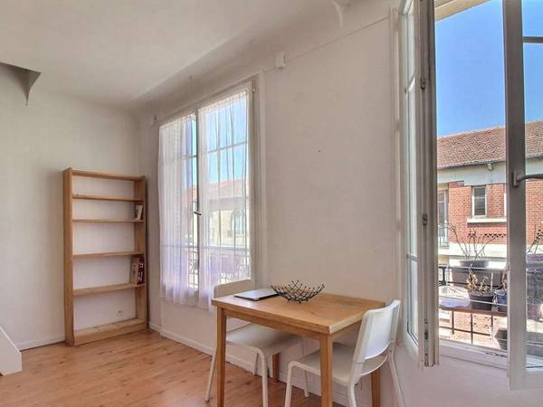 Colocation / Duplex 3 pièces de 51 m², Clichy, Rue Henri Poincaré / Photo 2