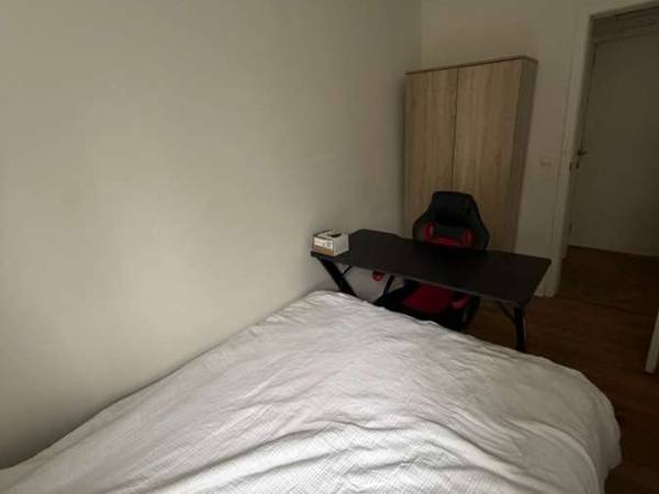 Colocation / Appartement 3 pièces de 100 m², Ixelles, Avenue Louise / Photo 2