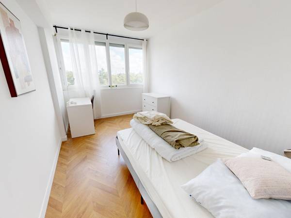 Colocation / Appartement 5 pièces de 87 m², Orvault, Rue de la Patouillerie / Photo 2