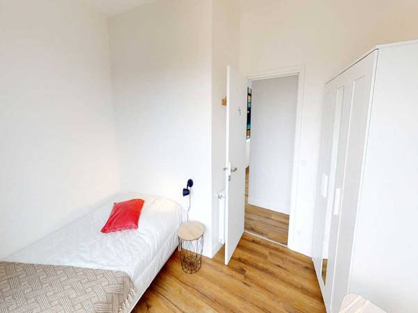 Colocation / Appartement 12 pièces de 280 m², Asnières-sur-Seine, Avenue Sainte-Anne / Photo 2