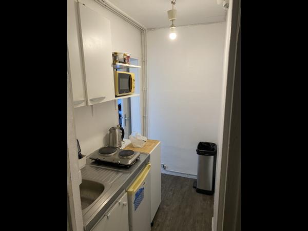 Colocation / Appartement 2 pièces de 26 m², Paris, Quai de Valmy / Photo 2