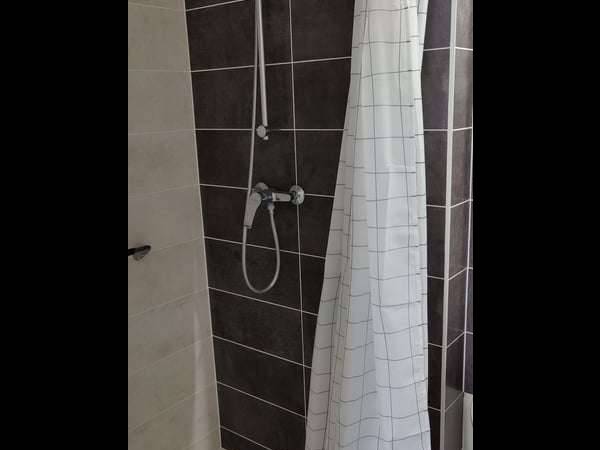 Colocation / Appartement 4 pièces de 122 m², Strasbourg, Route de Mittelhausbergen / Photo 2