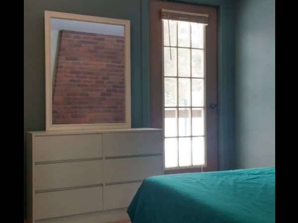 Coliving / Maison 10 pièces de 350 m², Chesterville, Québec 161 / Photo 4