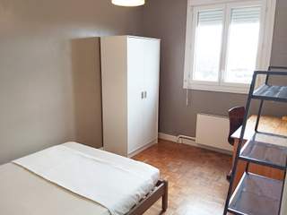 Colocation / Appartement 5 pièces de 106 m², Villeurbanne, Cours Emile Zola