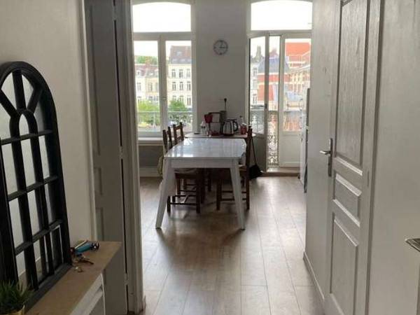 Flatsharing / 3-bedroom flat · 50 m², Lille, Place Sébastopol / Photo 2