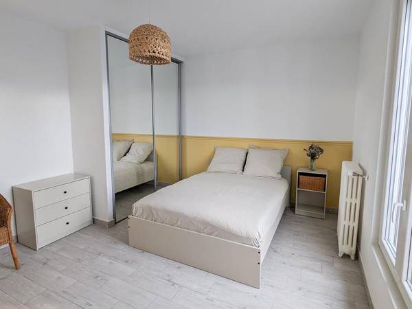 Colocation / Maison 7 pièces de 250 m², Bagnolet, Rue Moliere / Photo 2