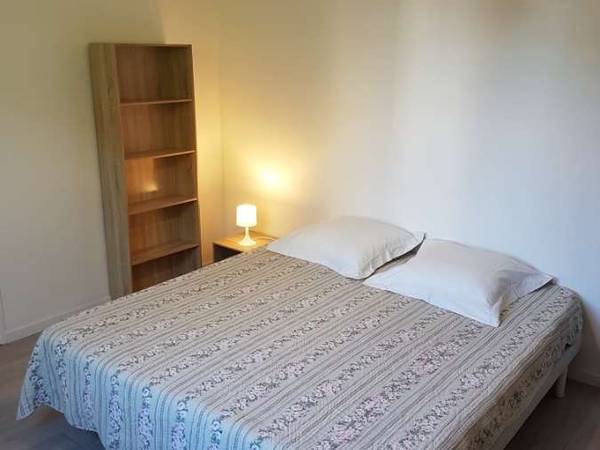 Colocation / Maison 5 pièces de 90 m², Talence, Rue du Général Bordas / Photo 2