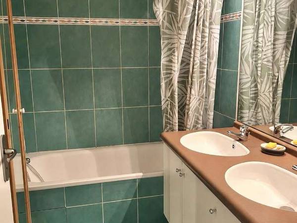 Room share / 4 rooms apartment · 84 m², Montreuil, Rue Lucie Aubrac / Photo 5