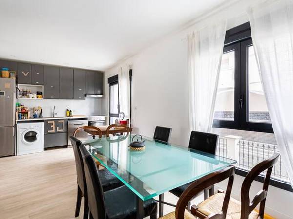 Colocation / Duplex 4 pièces de 100 m², Alfortville, Rue Jean Colly / Photo 2