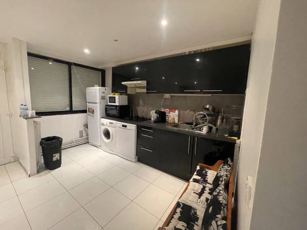 Colocation / Maison 5 pièces de 97 m², Cergy, Rue des Touleuses Pourpres / Photo 2