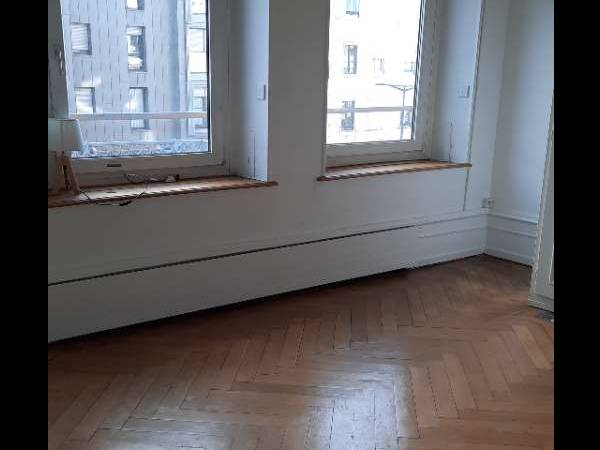 Colocation / Appartement 3 pièces de 95 m², Strasbourg, Rue du Faubourg National / Photo 9