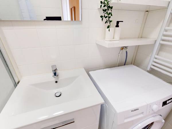 Colocation / Appartement 4 pièces de 68 m², Bron, Avenue Pierre Brossolette / Photo 5