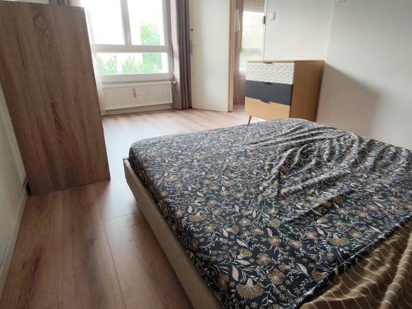 Colocation / Appartement 4 pièces de 80 m², Valence, Allée Edgar Quinet / Photo 2